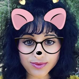 Meet your Posher, Lynn